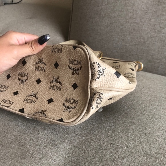 Authentic MCM Vicetos tote - Picture 5 of 8